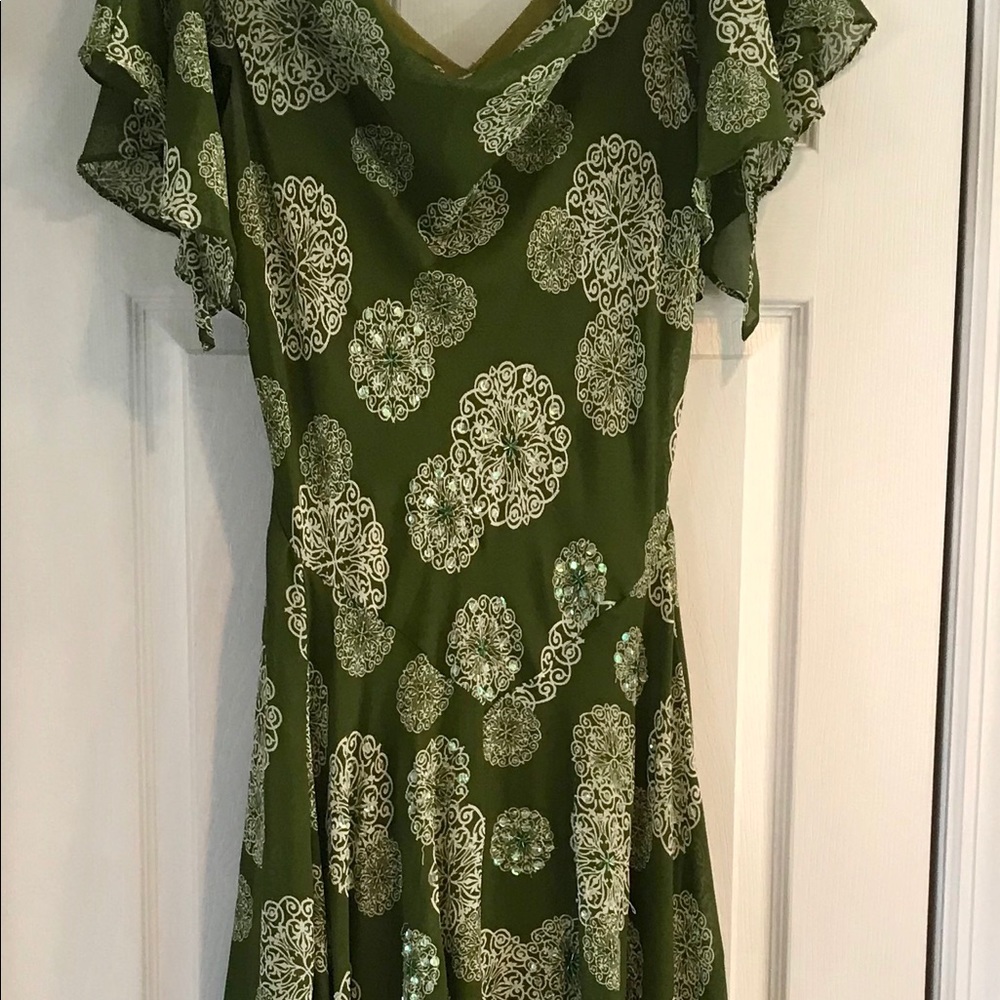 Women’s dress